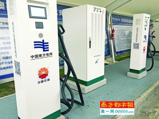 151140349345617211mk.jpg 2.jpg